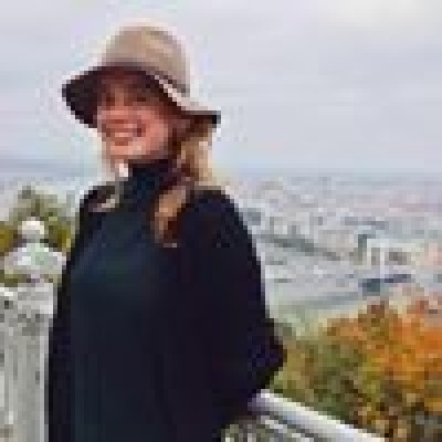 Christine zoekt een Kamer / Appartement / Studio in Leuven